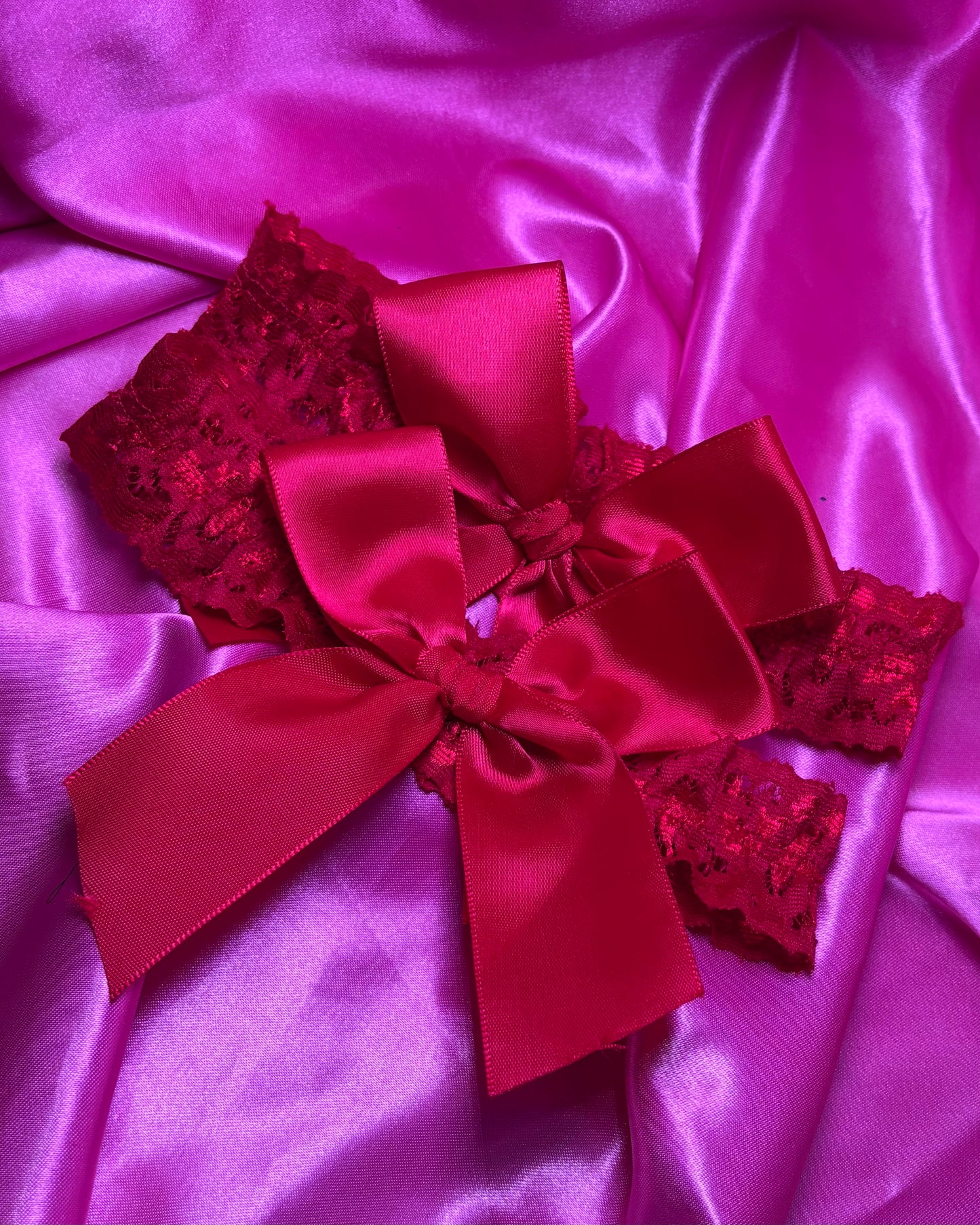 🎀 Ligas de Encaje "Crimson Bow": Coquette & Seducción ✨