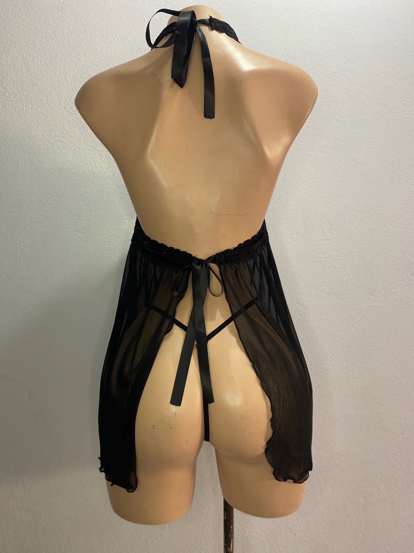 Baby Doll "Jade" – Escote Entrelazado y Apertura Posterior
