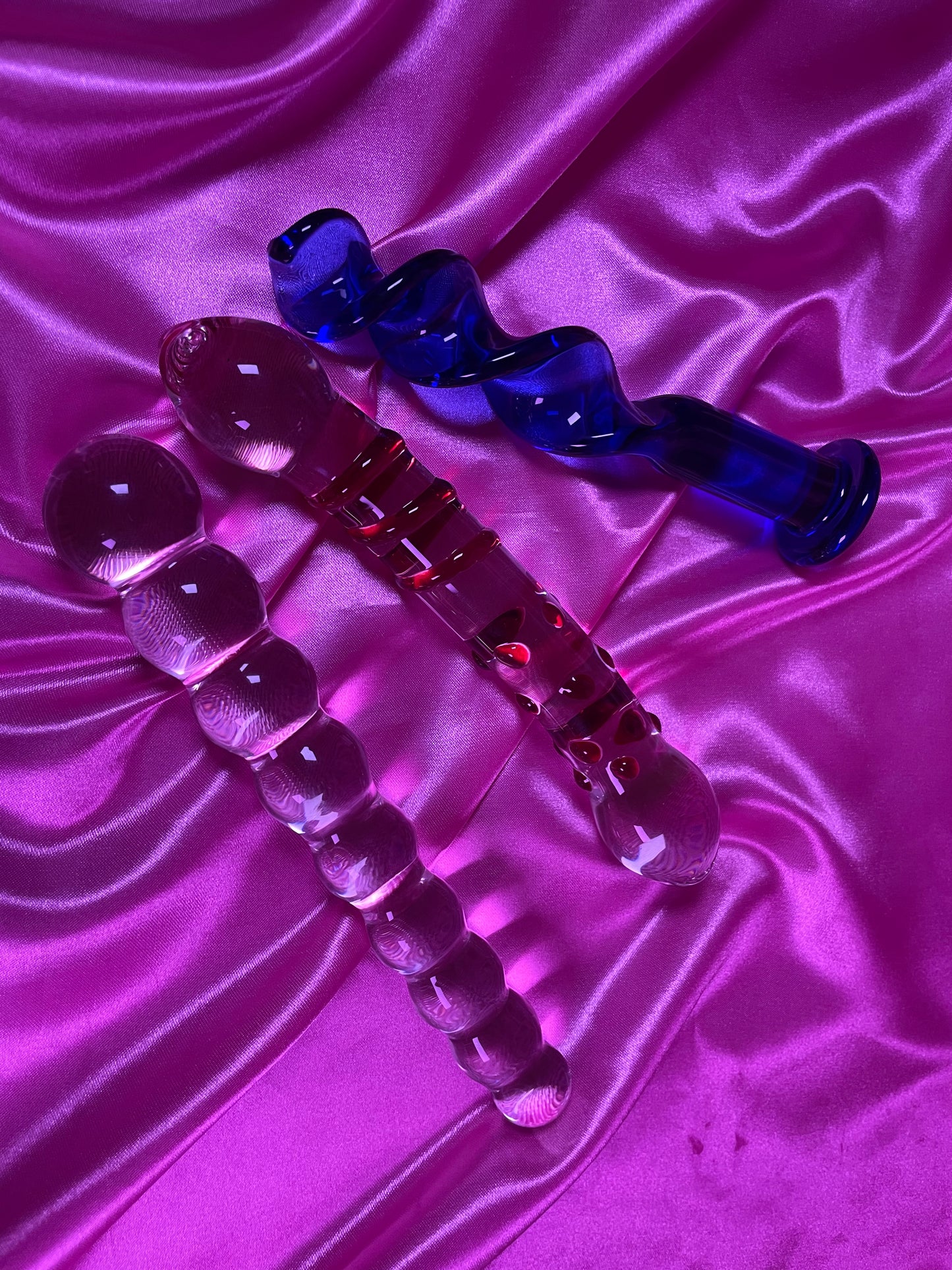 💎 Dildos de Cristal: Arte y Placer en tus Manos