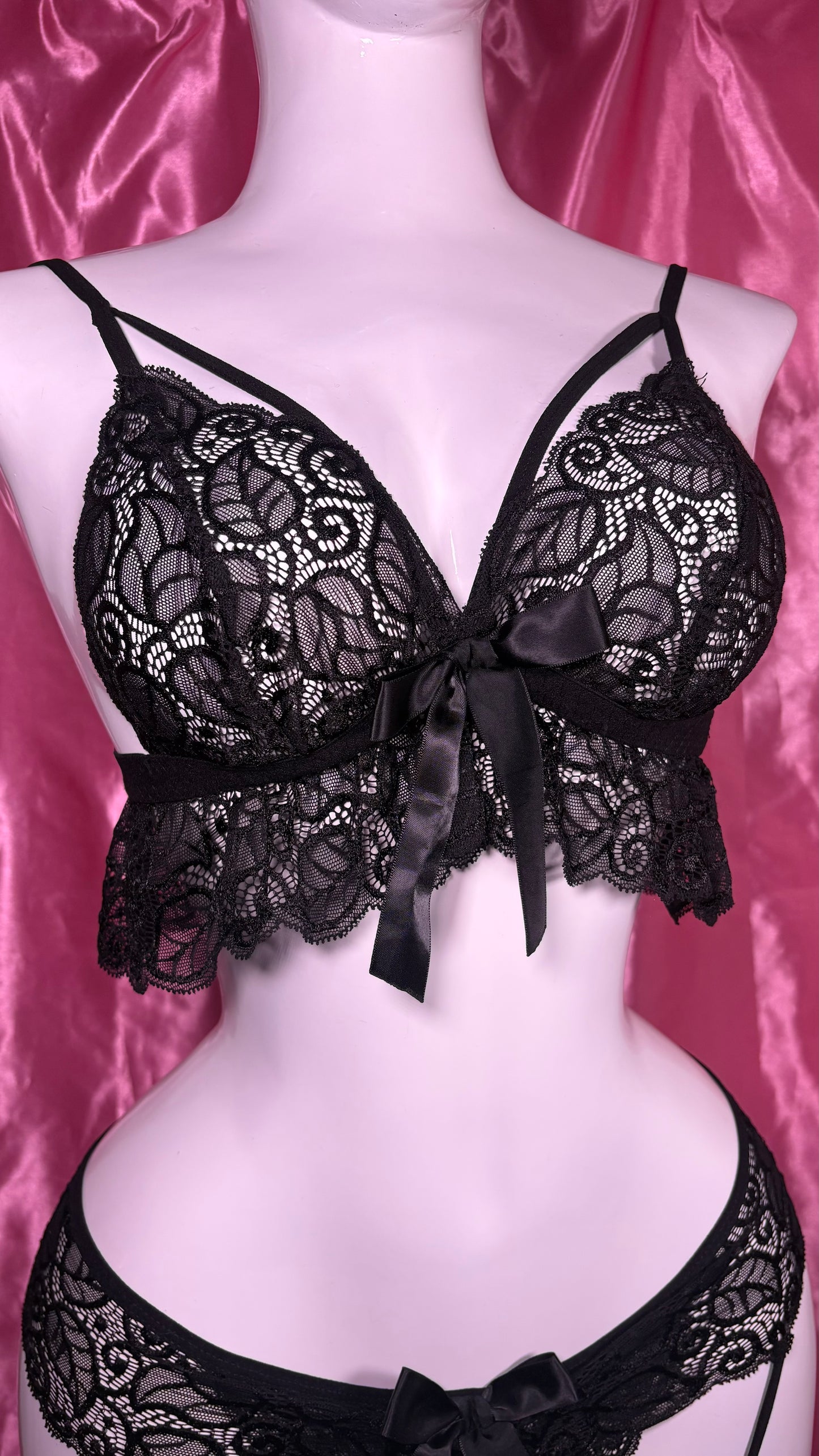 🌹 Set "Catalina": Romanticismo con un Toque Atrevido